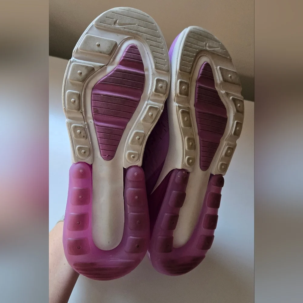 Nike Air Max 270 Pink Sneakers - Picture 8 of 8
